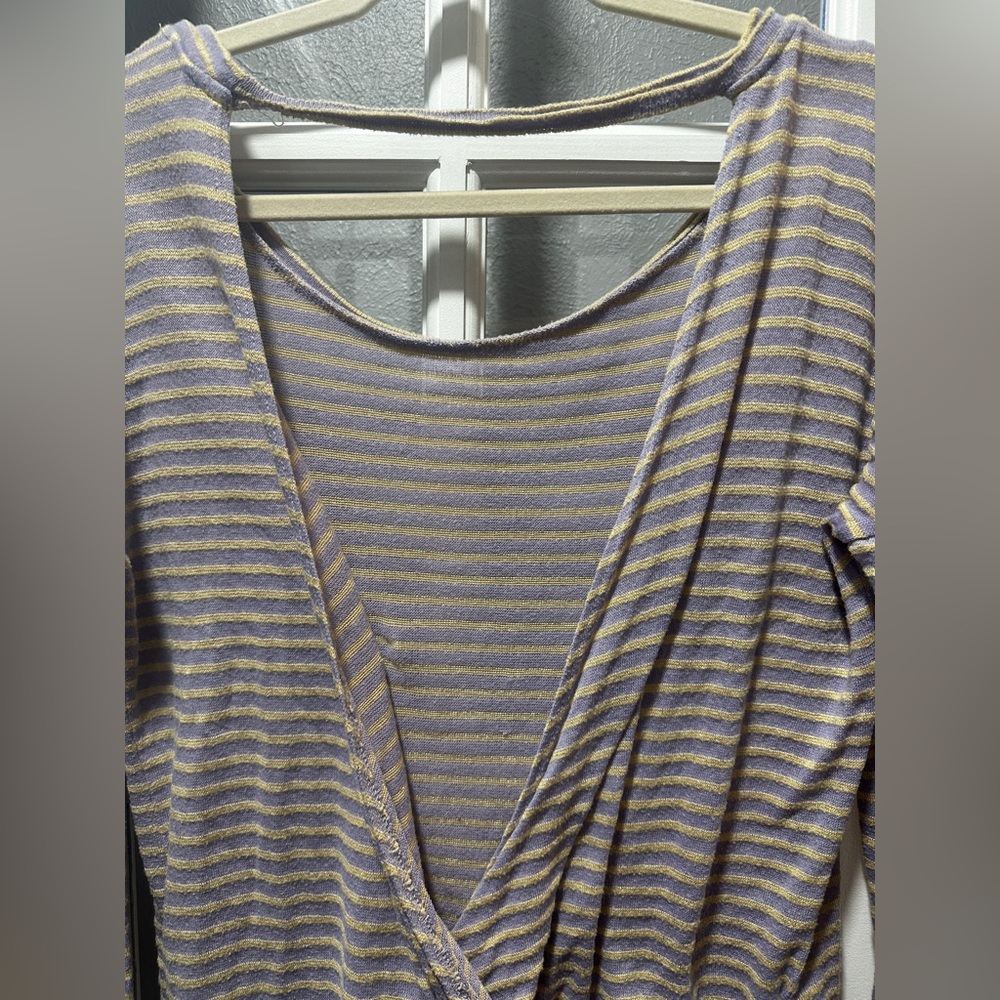 BLU PEPPER LAVENDER STRIPED OPEN BACK TOP - Picture 7 of 8